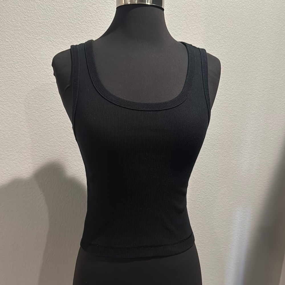 Black Sleeveless Ribbed Top